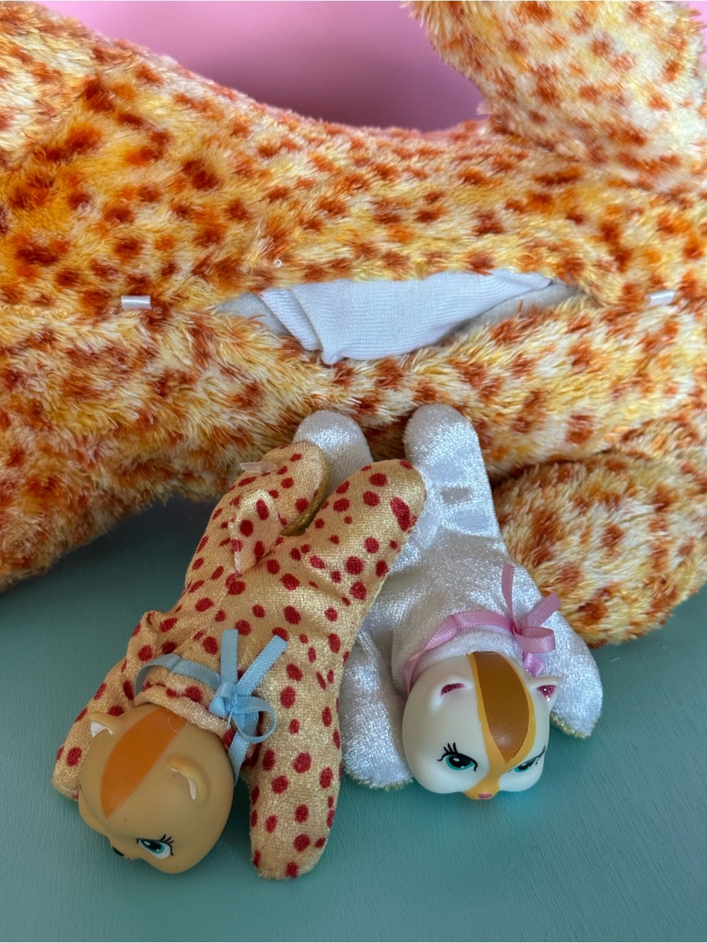Kitty Surprise Autumn Orange Speckled Plush Cat with 2 kittens - Picture 12 of 14
